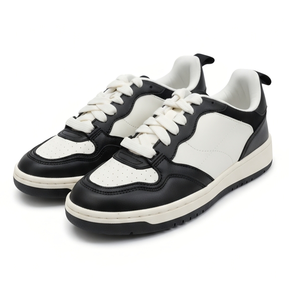 wild fable Shoes - NWT Wild Fable Black & White Sneakers | Size 7